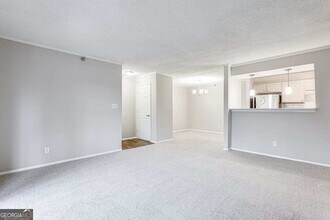 2330 Cobb Pkwy SE in Smyrna, GA - Building Photo - Building Photo