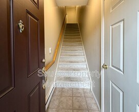 1231 NE Horizon Loop in Hillsboro, OR - Building Photo - Building Photo