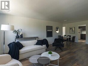 2485 Dufferin St in Toronto, ON - Building Photo - Building Photo