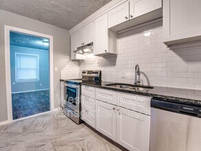 2604 NE 22nd St in Oklahoma City, OK - Building Photo - Building Photo