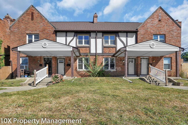 property at 1656 E Sycamore St