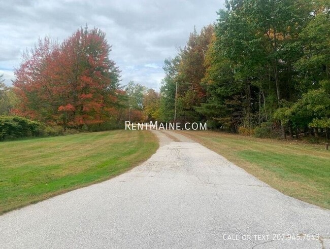 841 Eastern Ave, Unit # PH5307 in Holden, ME - Building Photo - Building Photo