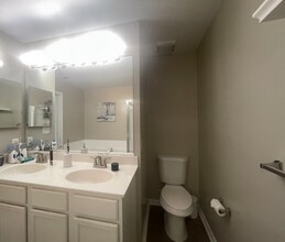 1914 Gardenia Ct in Odenton, MD - Foto de edificio - Building Photo