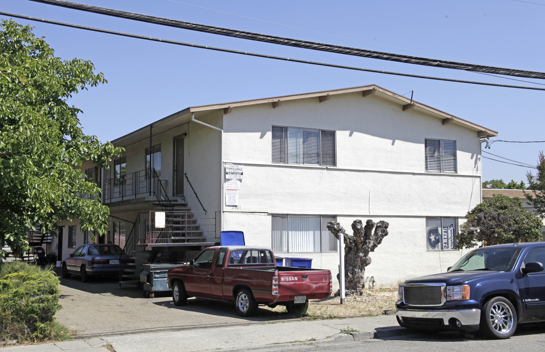 2801 Marina Blvd in San Leandro, CA - Foto de edificio