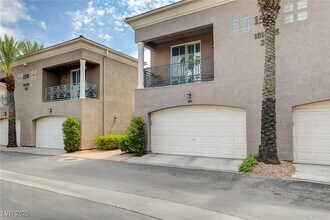 1500 San Juan Hills Dr in Las Vegas, NV - Building Photo - Building Photo