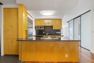 65 E India Row in Boston, MA - Building Photo - Building Photo