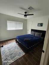 7843 Battleoak Dr in Houston, TX - Building Photo - Building Photo