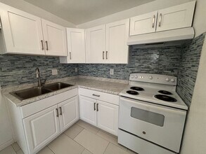 15878 Edwin St in Mojave, CA - Building Photo - Building Photo