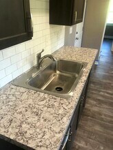 83 Emslie St-Unit -Upper in Buffalo, NY - Building Photo - Building Photo