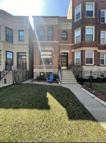 1521 W Addison St, Unit 2 in Chicago, IL - Building Photo
