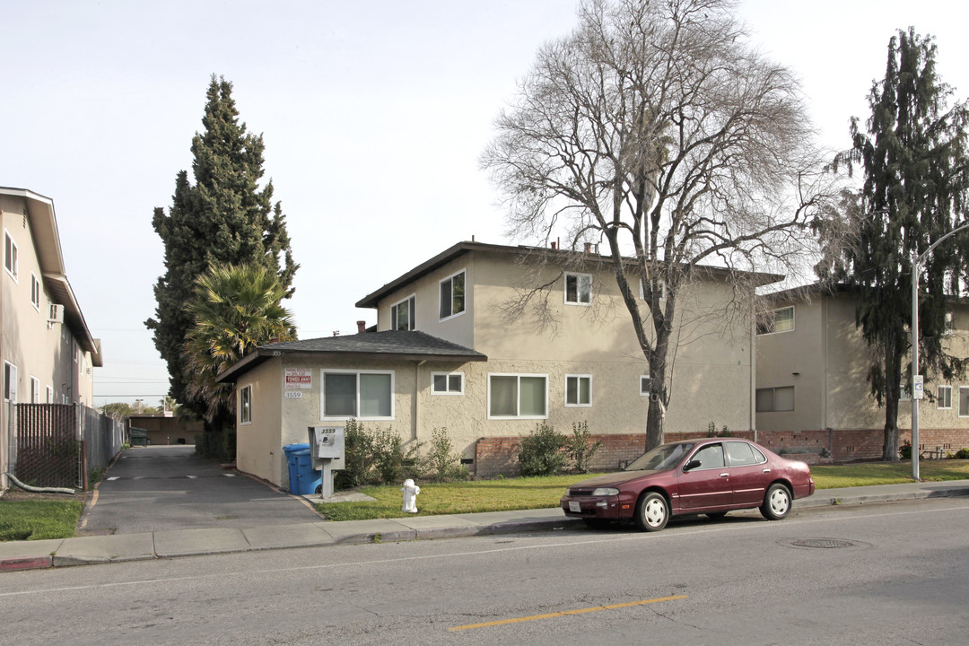 3559 Agate Dr in Santa Clara, CA - Foto de edificio