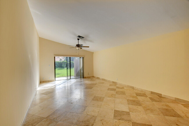 22580 Vistawood Way in Boca Raton, FL - Building Photo - Building Photo