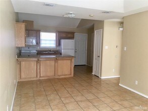 2503 Salvatierra Ave in Edinburg, TX - Building Photo - Building Photo