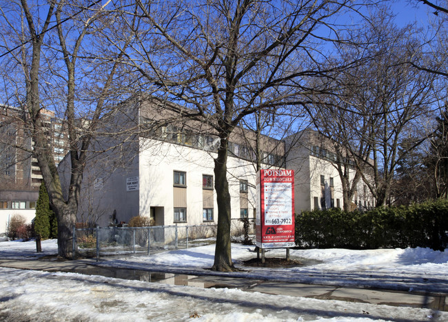 Potsdam Townhouses in Toronto, ON - Building Photo - Building Photo