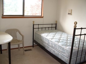 18830 61st Pl NE in Kenmore, WA - Building Photo