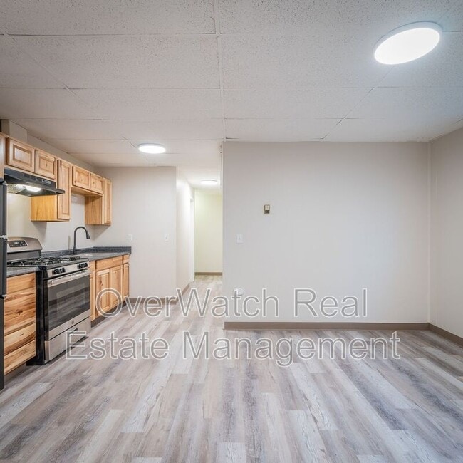 3149 Raspberry Rd in Anchorage, AK - Building Photo - Building Photo