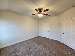 321 Untermaier St in Canyon Lake, TX - Building Photo - Building Photo