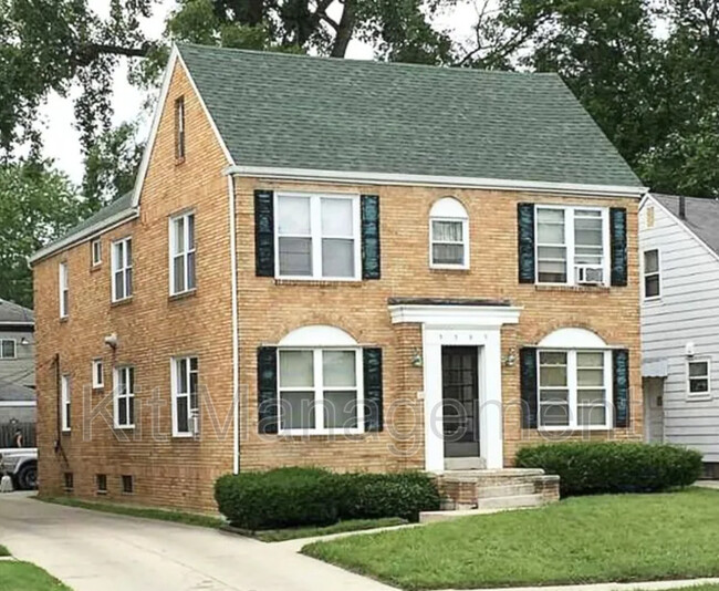 property at 3337 Douglas Rd