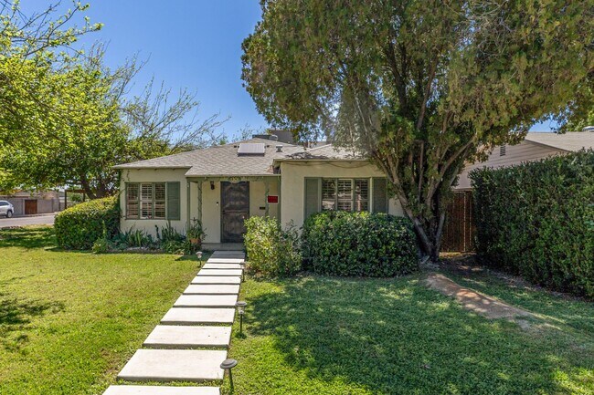 1301 W MacKenzie Dr in Phoenix, AZ - Building Photo - Building Photo