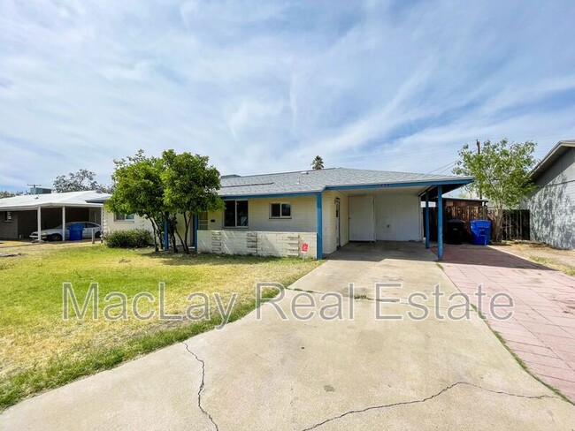 property at 1524 W 7th St