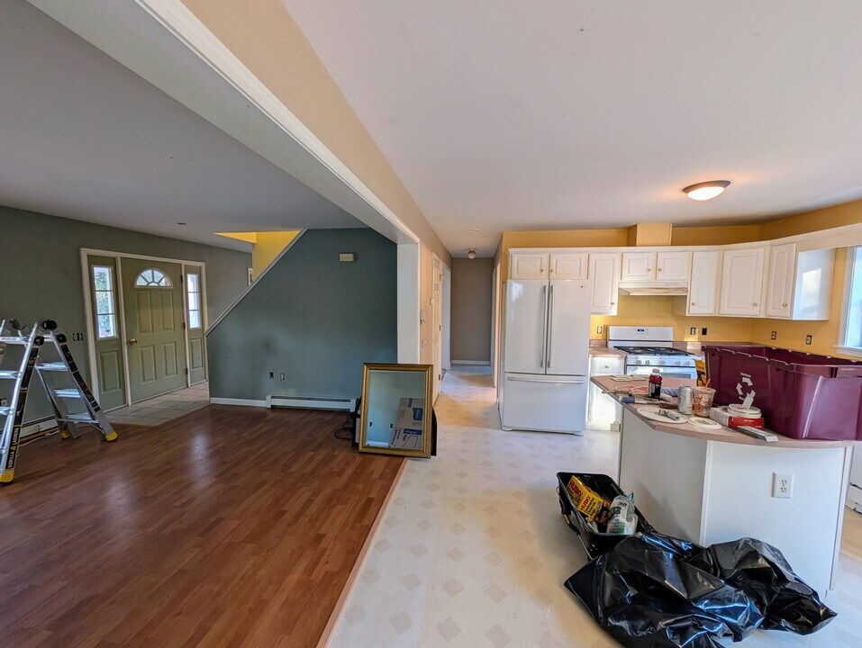 35 Spiller Rd in Gorham, ME - Building Photo