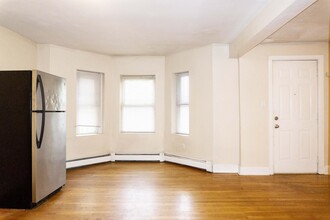 2989 Washington St, Unit 2 in Boston, MA - Building Photo - Building Photo