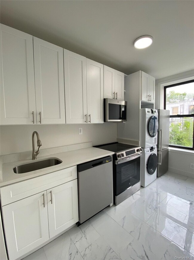 116 Bay Ridge Ave in New York, NY - Building Photo - Building Photo