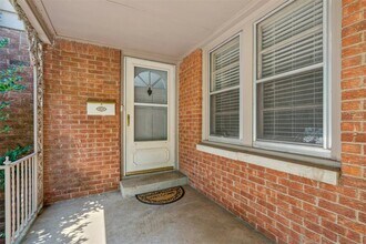1729 NW 63rd St in Nichols Hills, OK - Building Photo - Building Photo