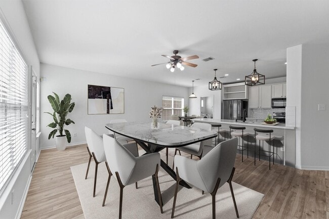 property at 4423 Garden Ridge Ct