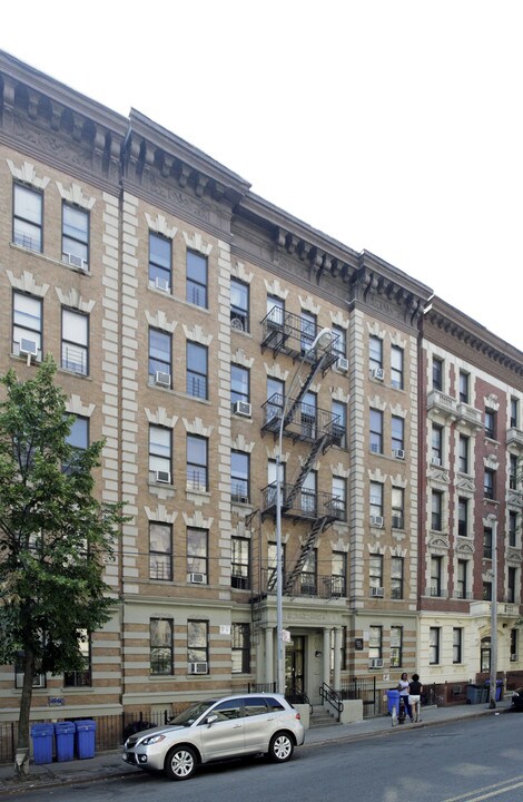 1222 Boston Rd in Bronx, NY - Building Photo