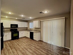 9076 Spoonbill Ridge Pl in Las Vegas, NV - Foto de edificio - Building Photo