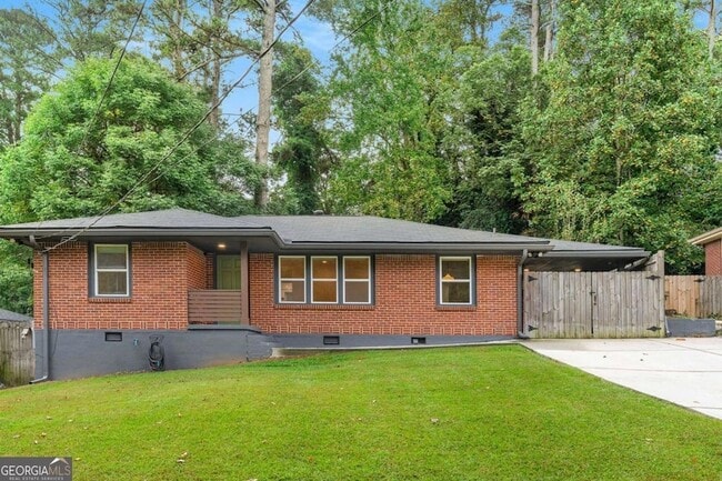 property at 1857 Boulderview Dr SE