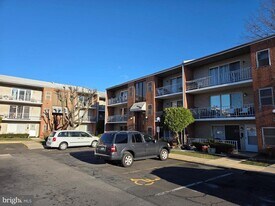 809 Red Lion Rd in Philadelphia, PA - Building Photo