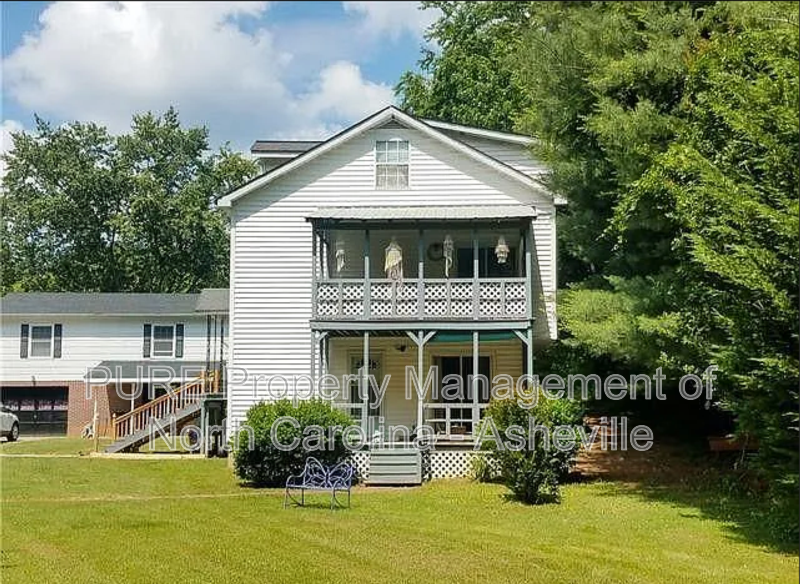 64 Debra Ln in Asheville, NC - Building Photo