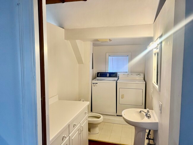 4124 W Pine Blvd, Unit 3 in St. Louis, MO - Foto de edificio - Building Photo