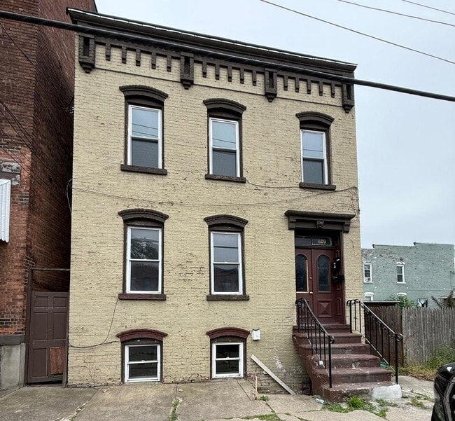 120 Jefferson St, Unit 1
