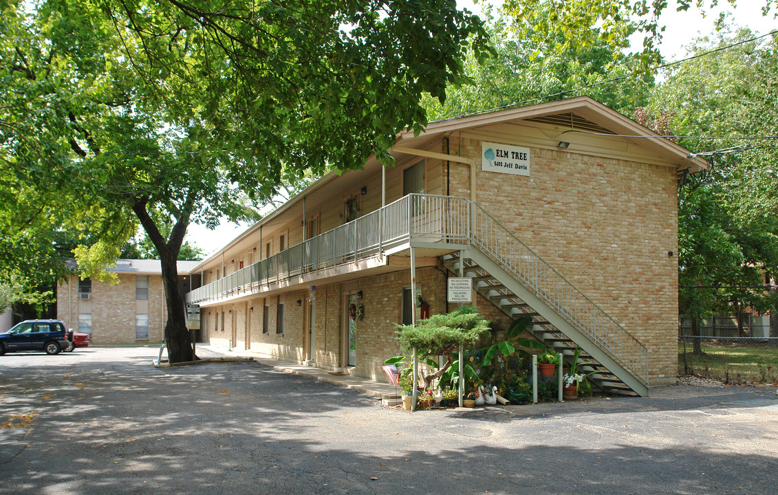 5402 William Holland Ave in Austin, TX - Building Photo