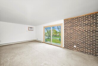 9016 W 140th St in Orland Park, IL - Building Photo - Building Photo