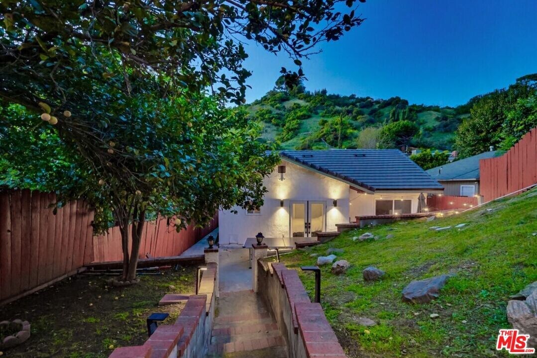 3540 Division St in Los Angeles, CA - Building Photo