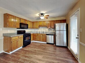 34 Bell Ct in Douglasville, GA - Building Photo - Building Photo