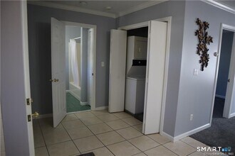 28 Smith St in Derby, CT - Building Photo - Building Photo