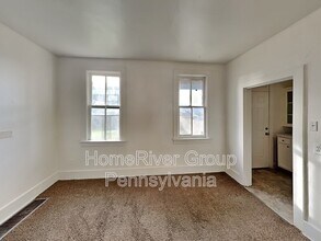 41 N Canal St in Natrona Heights, PA - Building Photo - Building Photo
