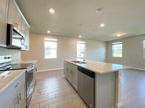 755 Legacy Dr in Davenport, FL - Building Photo - Building Photo
