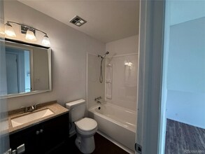 2888 S Olathe Way in Aurora, CO - Building Photo - Building Photo