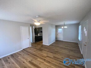 706 Larry Dr in Madison, AL - Building Photo - Building Photo