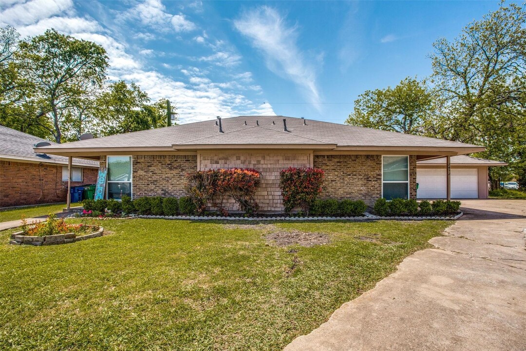 2434-2434 Lakeview Cir in McKinney, TX - Building Photo