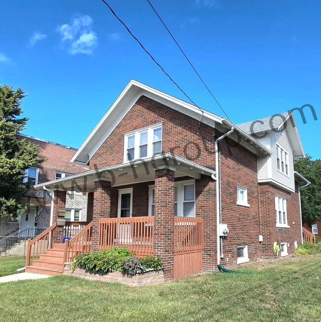 property at 5041 23rd Ave