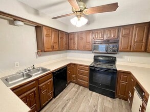 3825 Kimberly Dr in Waco, TX - Building Photo - Building Photo