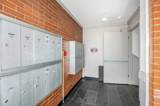 2939 Marine Street in Boulder, CO - Building Photo - Lobby