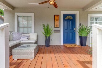 7018 N Central Ave in Tampa, FL - Foto de edificio - Building Photo